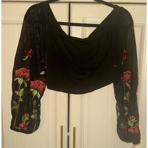Women’s Charlotte Russe Black Cropped Top w/Red & Green Floral Embroidery Small